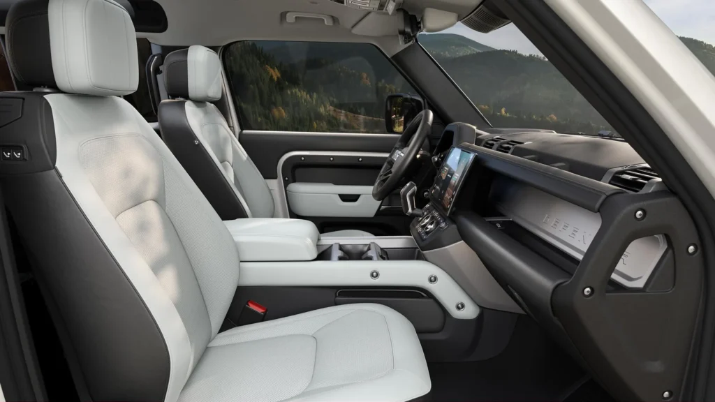 Land Rover Defender 90 Interior